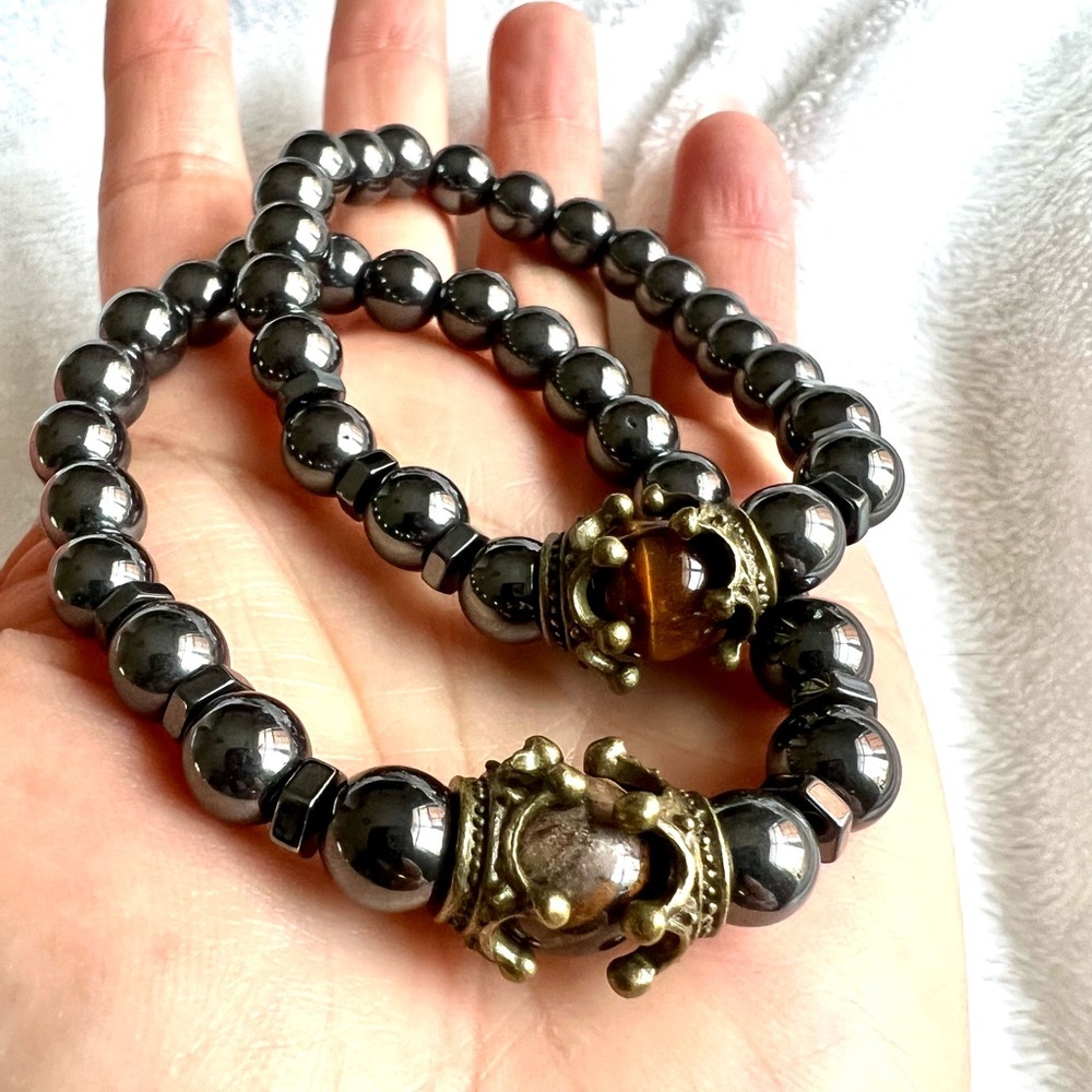 Tiger Eye + Black Onyx + Hematite Crown Mala Bead Bracelet - Picture 11 of 11